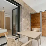 Sokol Stone House 招待所 Vlikhón
