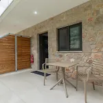 Sokol Stone House Vlikhón
