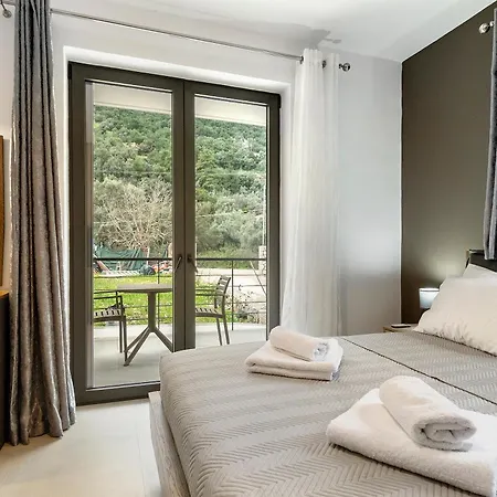 Sokol Stone House 3* Βλυχό