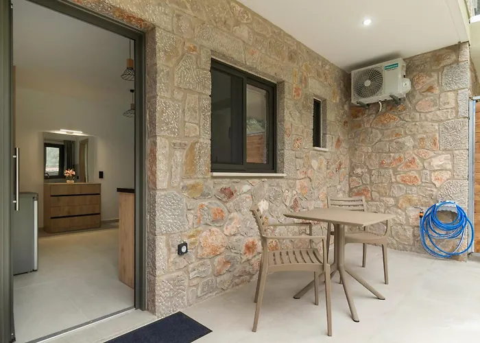 Sokol Stone House Pensjonat Vlikhón